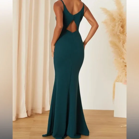 Formal dress - Picture 2 of 7